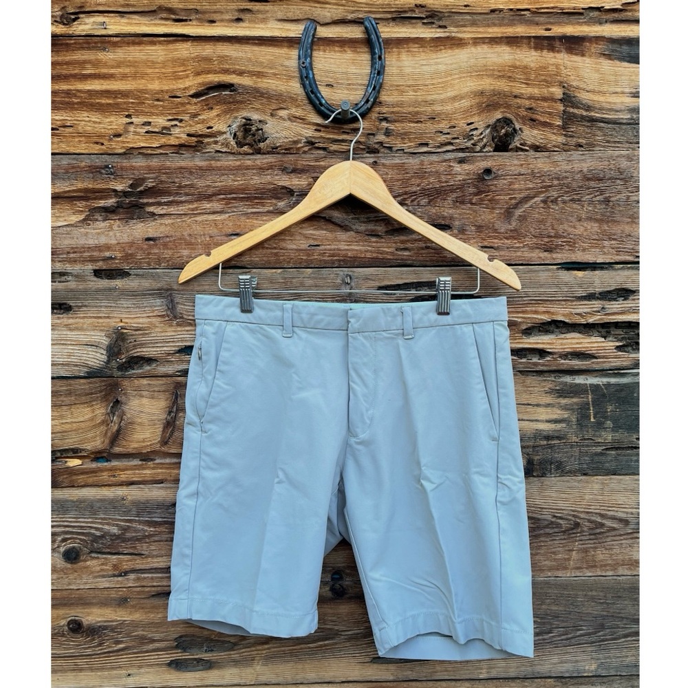 CALVIN KLEIN | Slim Fit Light Gray Performance Shorts 30